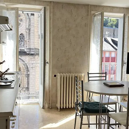 T3 Chaleureux Au Centre De Cauterets, 4 Couchages, Balcon Sud, Proche Thermes Et Telecabine - Fr-1-234-132 Apartment *