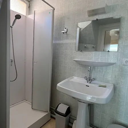 T3 Au Coeur De Cauterets, Proche Thermes Et Telecabines - Fr-1-234-132